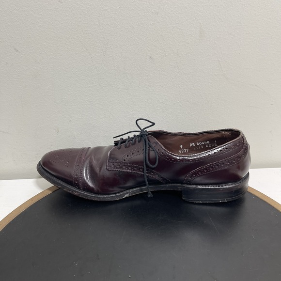 Allen Edmonds Sanford Men Size 9 Oxford Cap Toe Brogue Leather Burgundy Classic main image 4